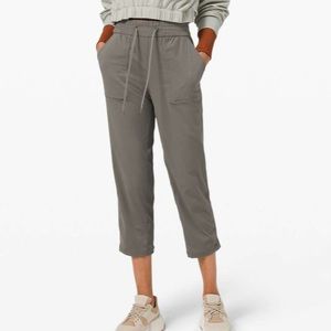 lululemon beyond the studio crop jogger 0